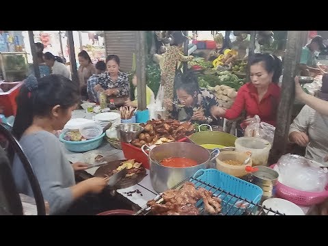 Breakfast In Boeung KengKong Market - Intestine Pork Rice, Chicken And Pork Rice , And Noodle
