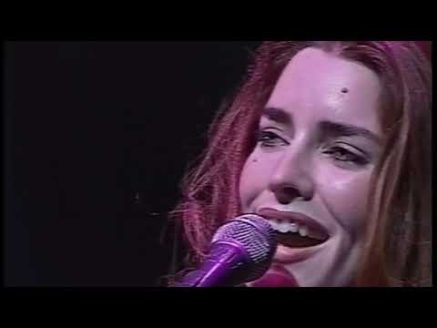 Dana Glover - Falling Into Love (Live at Wembley)