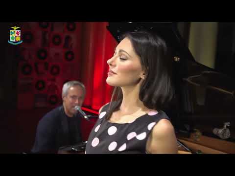 "E gira, gira l'elica, romba il motor..." | Stornellata dell'Aviatore | Regia Aeronautica