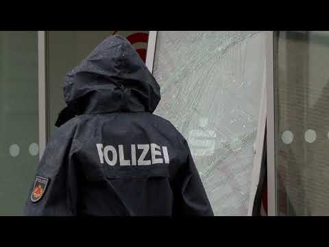 Geldautomat gesprengt: Explosion erschüttert Sparkasse in Bremen
