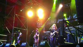 Dum Dum Girls - There Is A Light That Never Goes Out