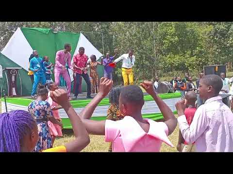 Victonel ministering Simba kayuda at Uriri 