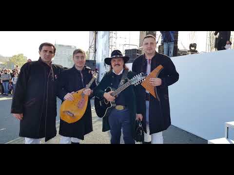 Iurie Sadovnic & Ion Glodea - Preacurată-i fața pâinii