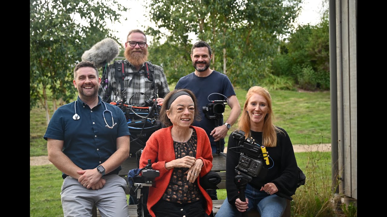Miniature de la vidéo Better Off Dead? - St Michael''s Hospice Hereford footage from BBC documentary featuring Liz Carr du film Better Off Dead?