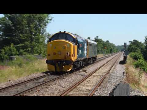 37558 'Avro Vulcan XH558' and Inscpection Saloon Caroline