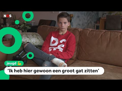 Guus verbrandde zijn voet door 'vuurwerk stampen'