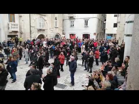 Splićani se opraštaju od Balaševića