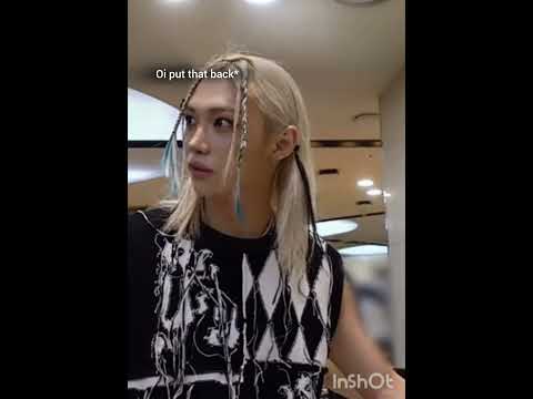 Felix's reaction is priceless when the manager took the chicken #felix #straykids @StrayKids