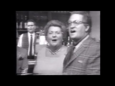 Tante Leen en Johnny Jordaan - Waar liefde woont