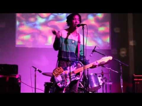 The Colourflies-Piss Off Polly Spacecar show(Gonna Puke because of my terrible back)