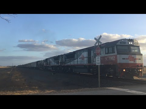 SCT Logistics 7MP9 SCT002 SCT003 pass Pratt Road, Korunye