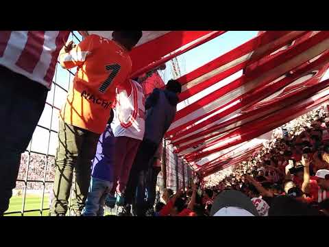 "Ciudadela yo te ofrezco mí vida por volver a Primera" Barra: La Banda del Camion &bull; Club: San Martín de Tucumán
