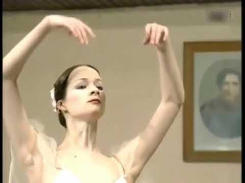 Ekaterina Borchenko. Giselle variation from Act 2. Vaganova. 2000.