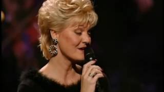 Glen & Debby Campbell Live in Concert in Sioux Falls (2001) - Little Green Apples