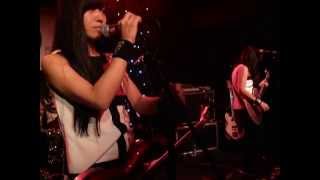 Shonen Knife - Twist Barbie (Live @ Dingwalls, London, 29/09/13)