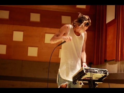 Roy English - Oxy (Live at East West Studios)