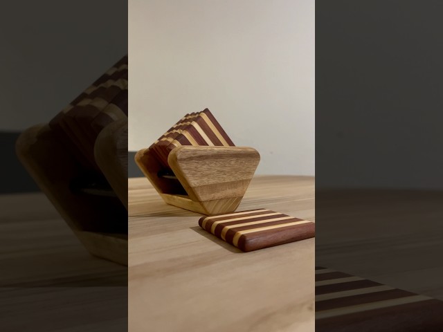 Vídeo relacionado con Juego de Posavasos con Forma de Panel de Velocidad, Posavasos Originales de Madera para Bebidas como Cafe, te, Cerveza, Vino para Casa y Restaurante, 6 Unidades