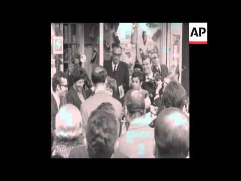 SYND 16 6 68 GISCARD D'ESTAING AND GEORGES POMPIDOU ON THE ELECTION CAMPAIGN TRAIL