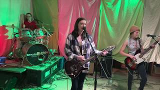 Elevator (live) | SHOULDA BEEN BLONDE