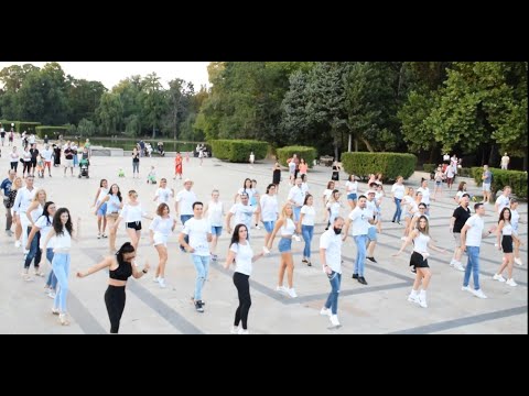 The biggest Jerusalema flash mob - Bucharest (Carol Park) / Master KG [feat. Nomcebo] #AVBkizomba
