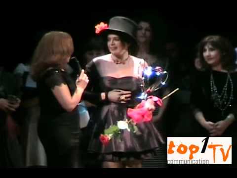 Premio Bianca d'Aponte 2010 - Premiazione di Laura Campisi con il brano 