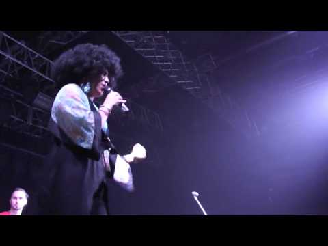 Farkas Zsófi (Sophie Cairo) - How to pick up boys