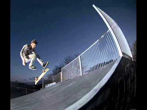 Tede - F/S 360 kickflip (feat. CNE & John Connor of Dog Eat Dog)