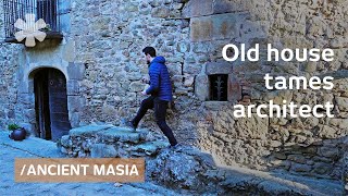 Young architect's life in 12th-century Masia: see original furnishings