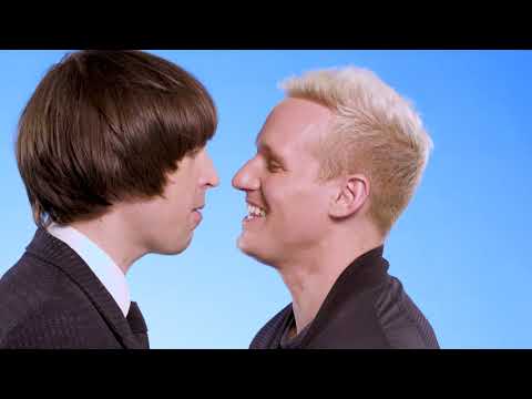 Extra presents In my personal space - Jamie Laing