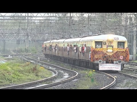 Mumbai's 85 year Old Love Mate Local Train (EMU) Captured on It's Very Last Journey At Dadar !!!!!!!