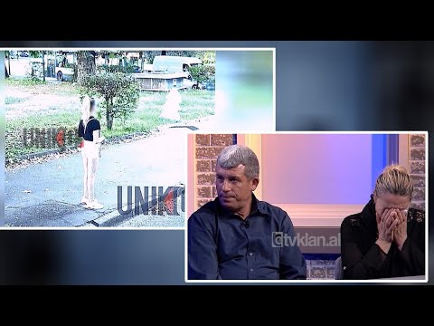 Uniko - Publikohen fotot e Sonila Canit ne rruget e Torinos