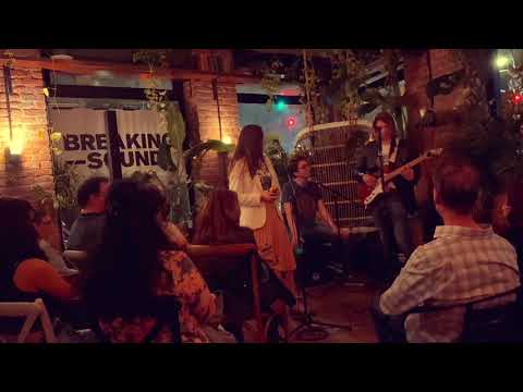 Luke Herbermann - Daughter (Pearl Jam cover at Kobrick Coffee)