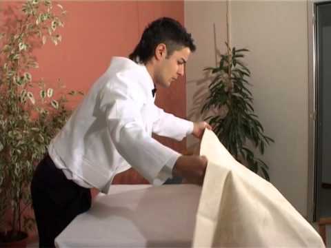 Stendere la tovaglia