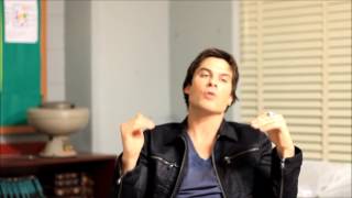 Ian Somerhalder parle de Damon Salavatore. 