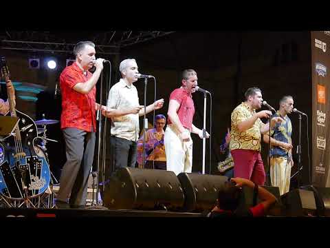 A Little Bit Of Soap - Charlie Thompson With Velvet Candles