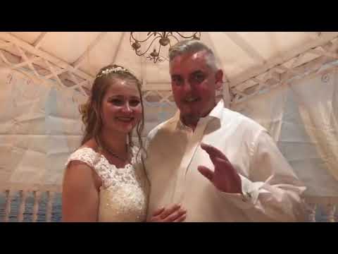 Hochzeitssängerin Elena aus&nbsp;Augsburg für Ihre Hochzeit