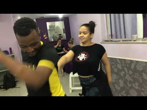 Bruna e Hud treinando Lambada