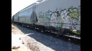 preview picture of video 'UP 3492 with train MPRSS, rolls northbound thru Cudahy, WI on the Kenosha line on 9-11-12'