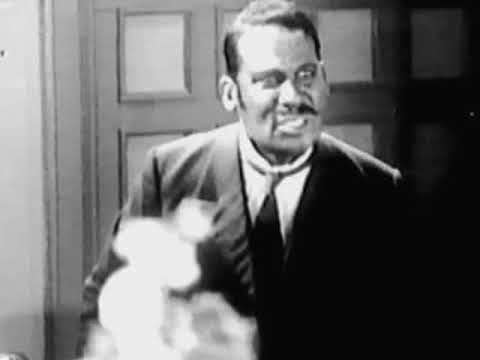 download lagu mp3 mp4 Black King Com, download lagu Black King Com gratis, unduh video klip Black King Com