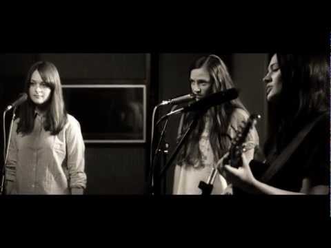 The Staves - Dead & Born & Grown