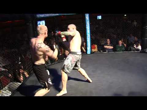 Andy Wilcocks vs Jamie Roberts   TC32