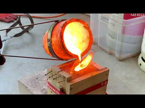 Copper coin melt #sandcast #devilforge #meltingcopper