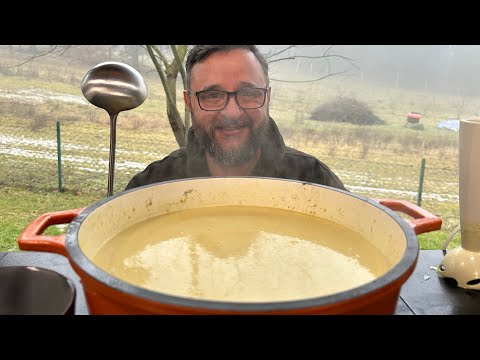 Garlic soup grilled in a Dutch oven --- Klaus grills