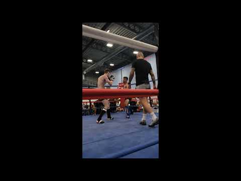 Cairan Turner Muay Thai Fight