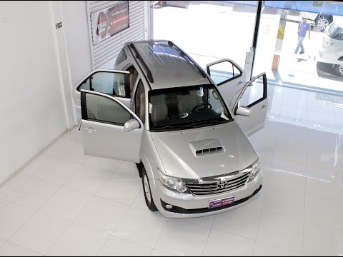 Toyota SW4 SRV 3.0 Diesel 7 Lugares 2015 em detalhes