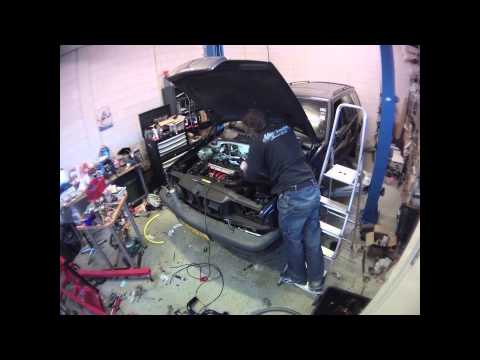 Timelapse: Volvo 850 T5 Engine Swap and First Start