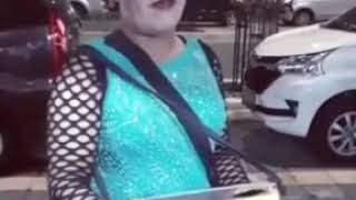 Download lagu ViRal Bencong Nyanyi WIWIK mp3