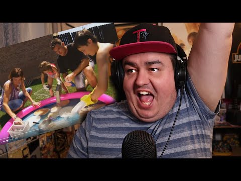 Daz beobachtet geizige Eltern