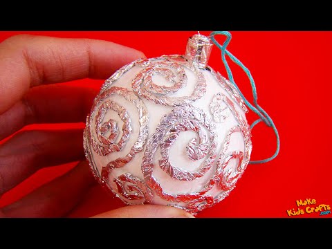 Sølvkule på juletreet | Juletrepynt | Lage Enkelt Håndverk