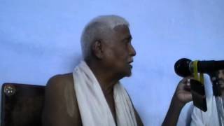 preview picture of video 'Mandukopanishad Musiri 2011 Shri Bannanje Govindacharya Shibira Day 4 (Morning 1/2)'